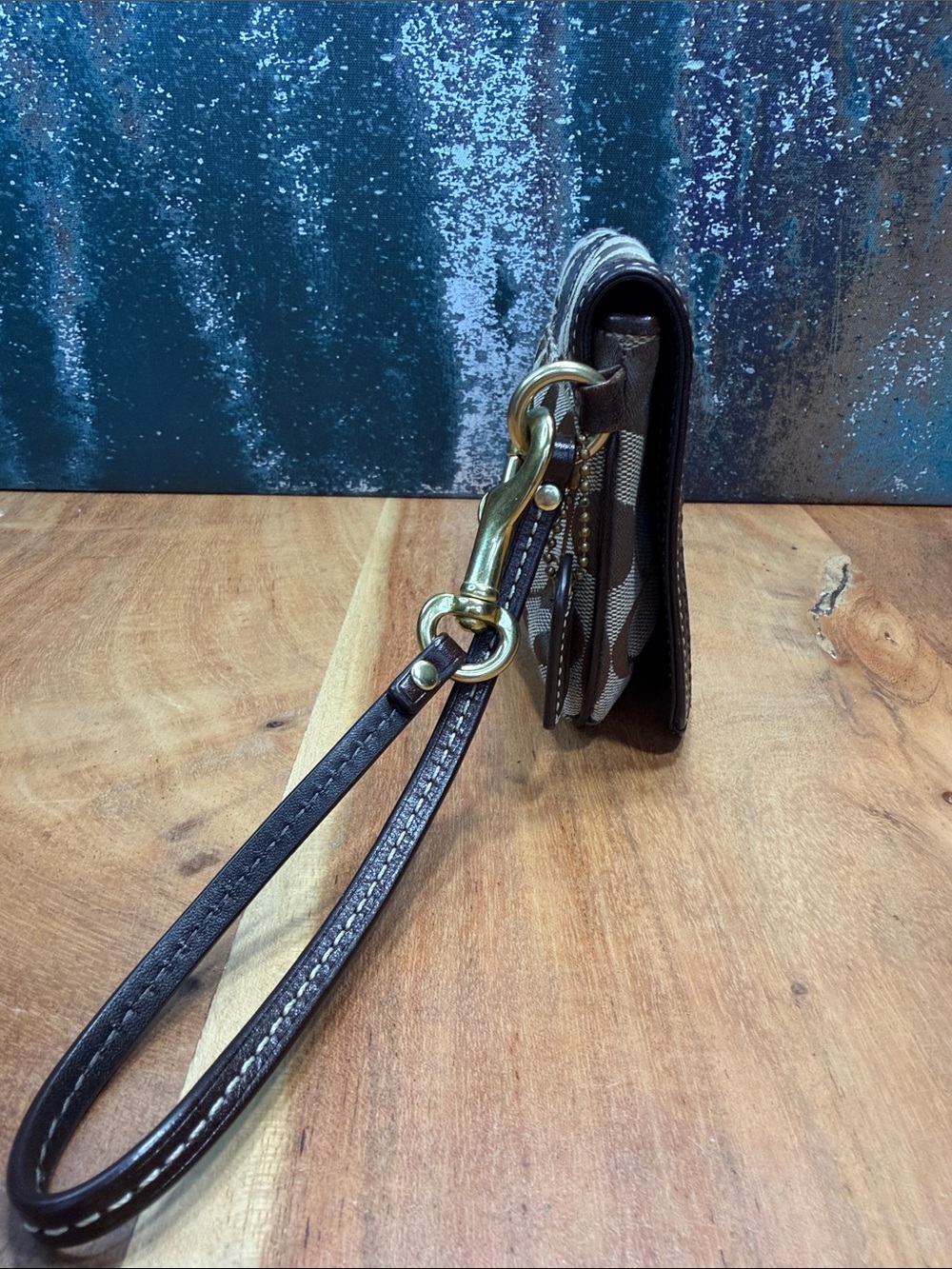 Coach Vintage Y2K Signature Jacquard Flap Wristlet Wallet (VGUC) - Picture 6 of 9